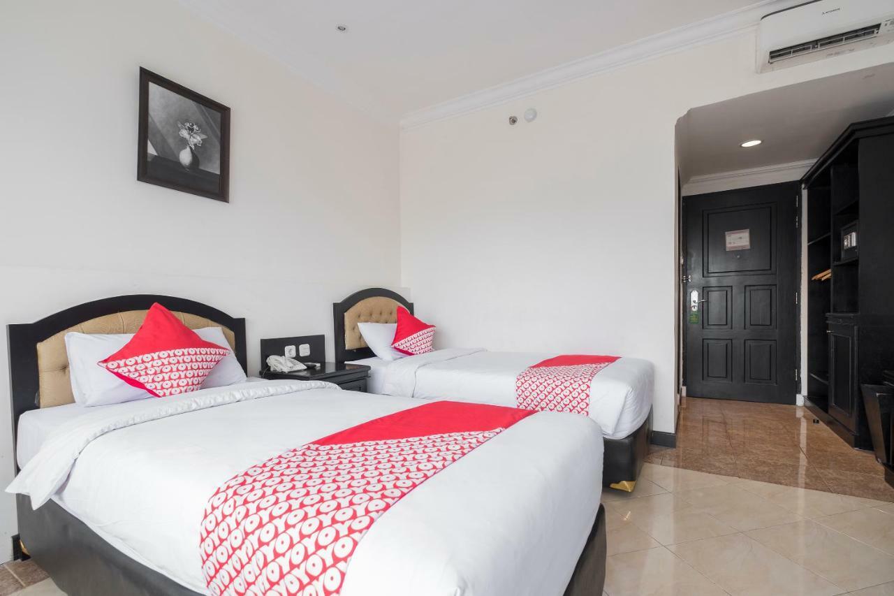 Hotel Sutomo Makassar Kültér fotó
