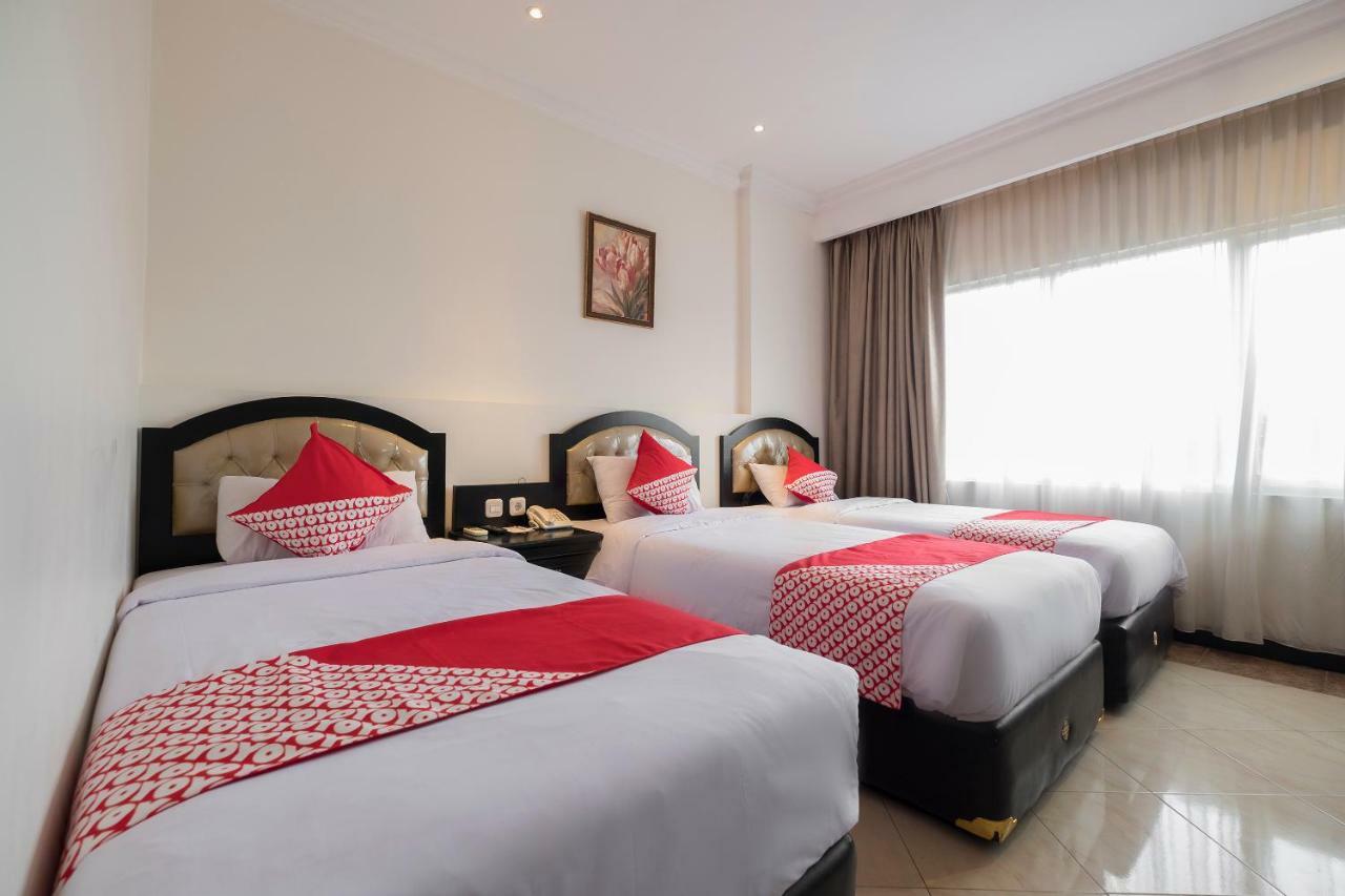 Hotel Sutomo Makassar Kültér fotó