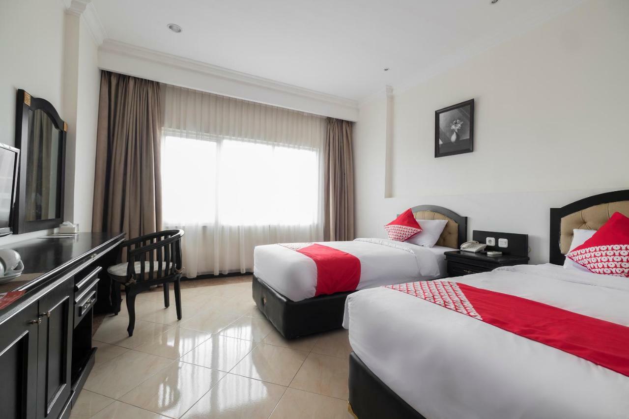 Hotel Sutomo Makassar Kültér fotó