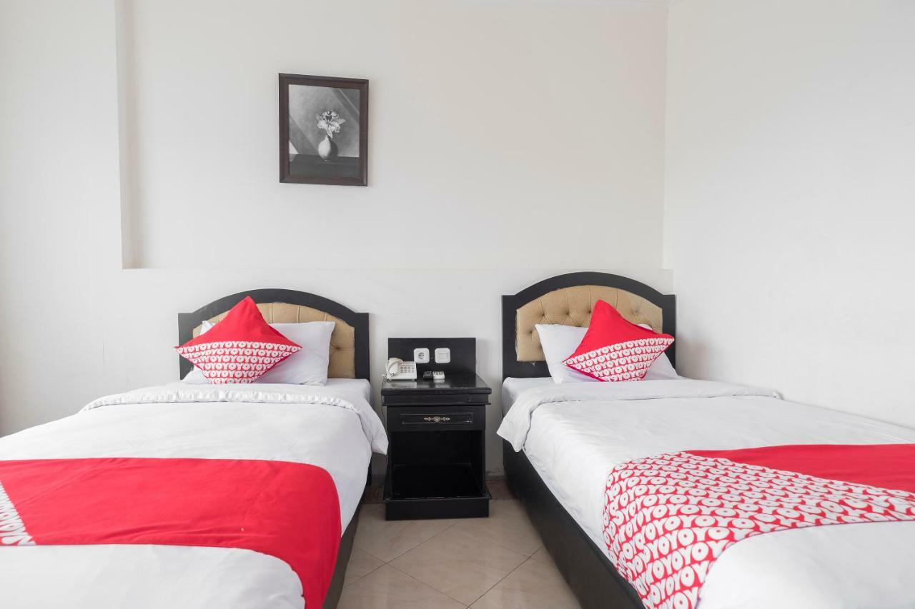Hotel Sutomo Makassar Kültér fotó